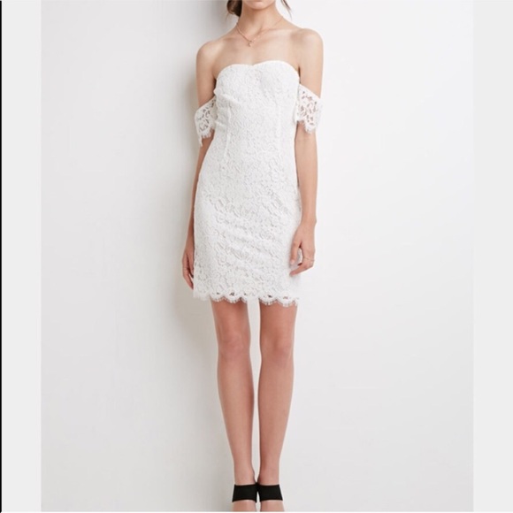 Off-The-Shoulder Lace Dress - Picture 4 of 5